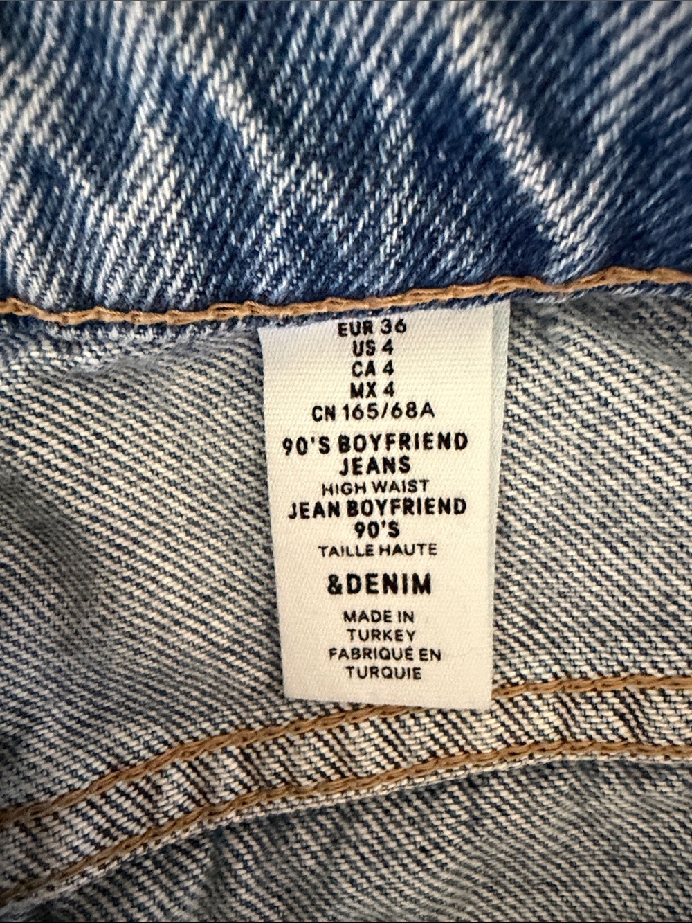H&M Light Wash Boyfriend Jeans - Picture 2 of 3